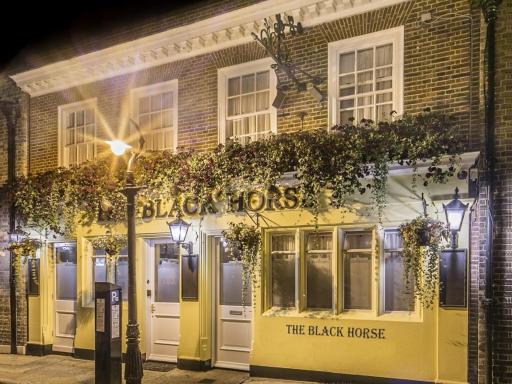 The Black Horse Inn - Housity