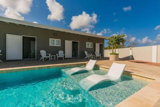 Piece of Paradise - Housity