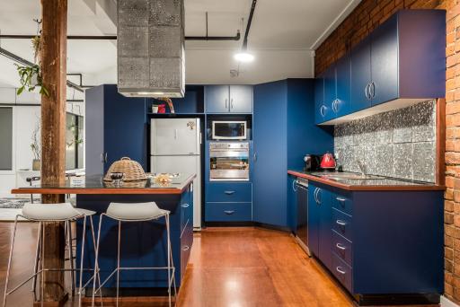 StayCentral - Heritage Warehouse Retreat Melbourne - Housity