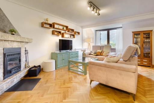 Alojamiento Mundarrey Bïescas - Housity