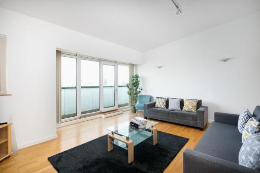 3BED PENTHOUSE NEAR LONDON CITY AIRPORT, O2 ARENA, LONDON EXCEL CENTRE with PARKING - Housity