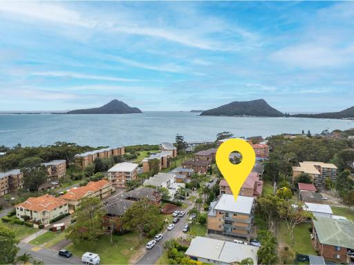 Veronica Court 2, 4 Weatherly Cl - Between Little Beach & Shoal Bay Beach, WiFi & Aircon - Hizvo