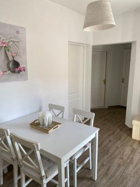 Guest House Piatra Craiului - Housity