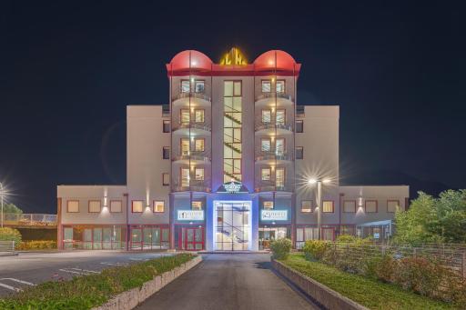 Hotel Sporting Trento - Housity