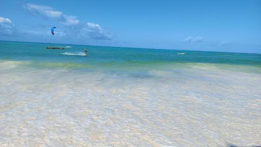 Double room, with breakfast, WIFI, 20 meters to the beach - Housity