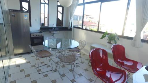 Excelente Apartamento em Madre de Deus - Housity