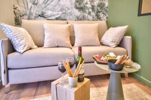 NEW Eiffel Tour ! Splendid Apartments in the Heart of Paris - Housity