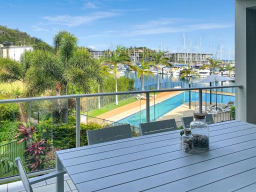 Beachside Apartment 14 - Housity