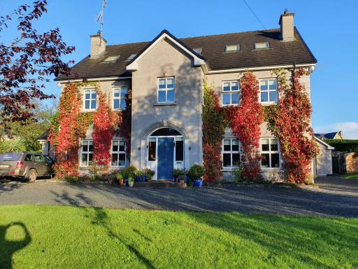 Lynster House - Housity