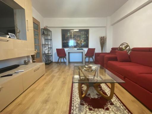 Luxury Town Centre - panoramic view - Housity