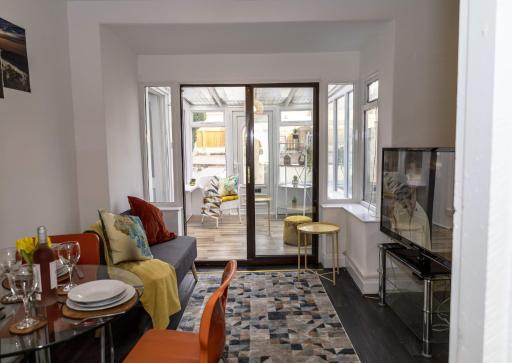 Property Malak Homz - Norton Hillside-on-Tees 7 Sleeper, 4 Bedroom house - Housity