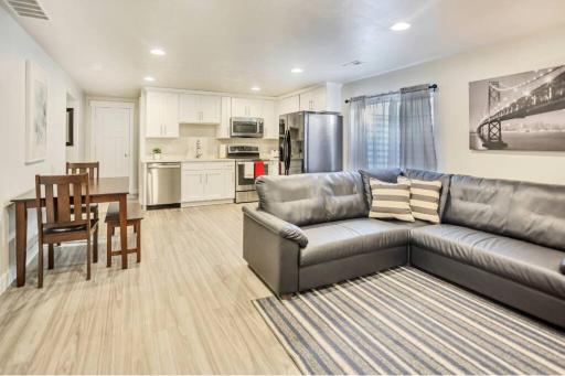 New Furnished 2Bd Apt! Great for Long Stays - Housity