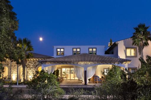 Grand Hotel Cannigione - Housity