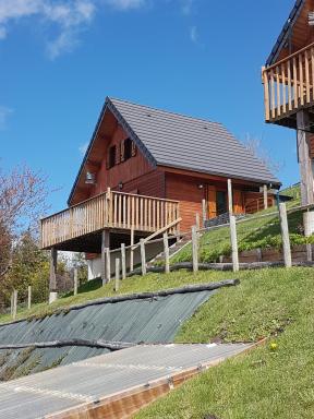Chalet montagnard Perce Neige avec terrasse plein sud-5 personnes - Housity