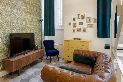 Modern & Stylish Loft - 2 min from Central Station - Housity