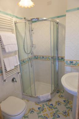 Rianna Rooms & Breakfast - Housity