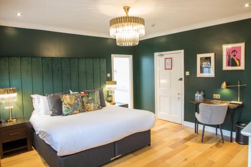 The Eton Mess Boutique Hotel - Housity