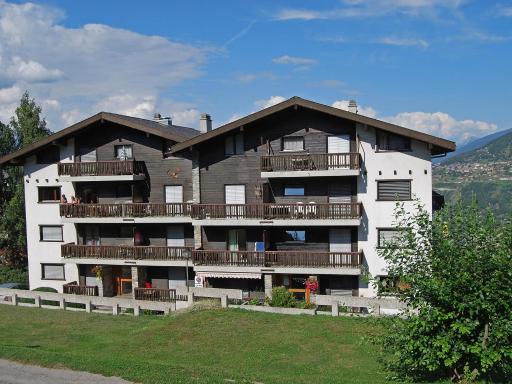 Apartment Anémone 20 by Interhome - Housity