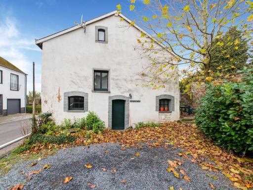 Cosy Holiday Home in Cherain near Forest - Housity