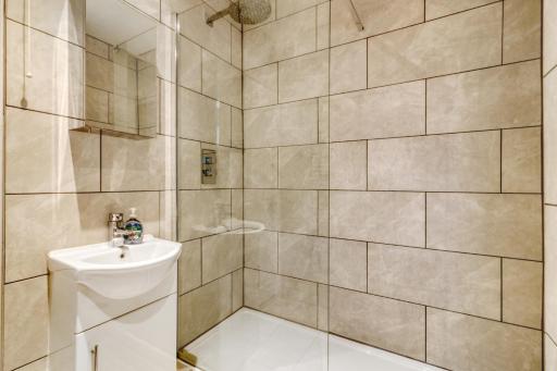 Holland Park Apartment - Housity