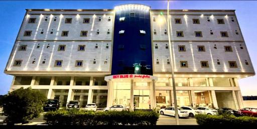 Sky Blue Hotel - Housity