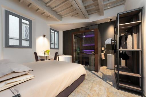 F1RST Suite Apartment & SPA - Housity