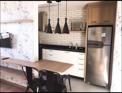 Apartamento - 2 quartos, ótima localização - Housity