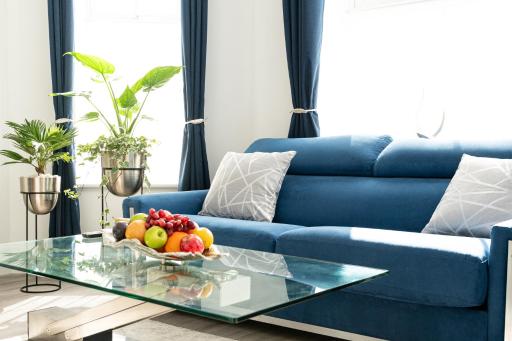THE PALMS Lux living Condo B'mouth Town Centre & Beach - Housity