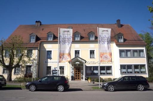 Hotel - Restaurant Kastanienhof Lauingen - Housity