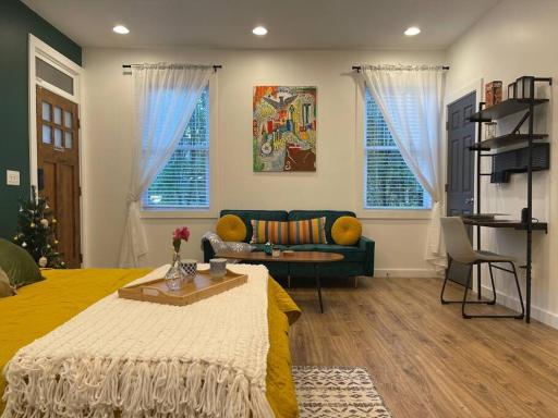 PRIVATE STUDIO-STEPS TO BELTLINE-SHORT/LONG TERM - Housity