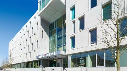 art'otel cologne, Powered by Radisson Hotels - Housity