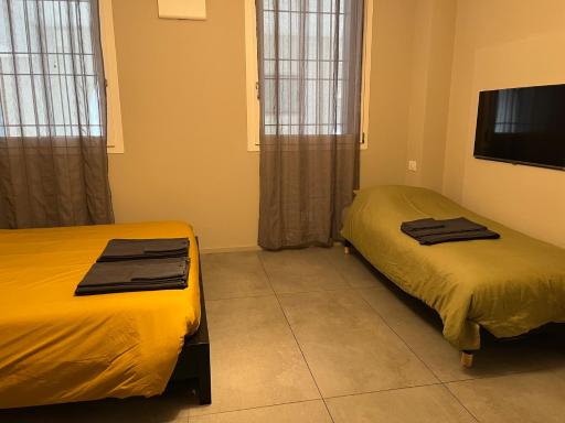 La Casa all'ombra della Chiesa - Housity