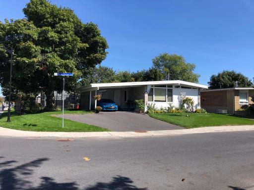 Martine & Michel - Housity