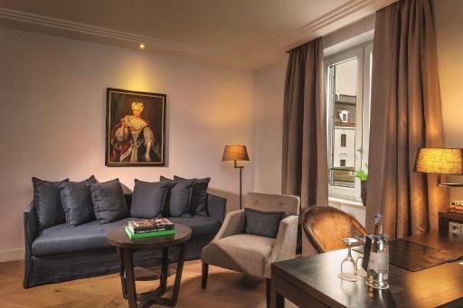 Hotel Maximilian’s - Housity