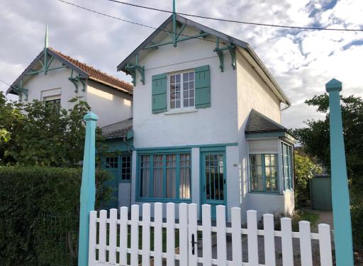 Villa Les Vagues - maison typique de Berck-sur-mer des années 20 avec Jardin à 300 m de la plage - Housity