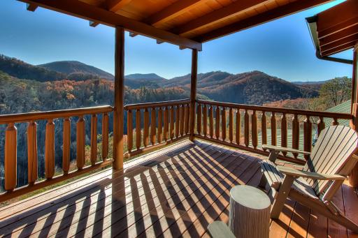Majestic Luxury 3bed/3.5 Bath with Spectacular Views in Wears Valley! - Housity