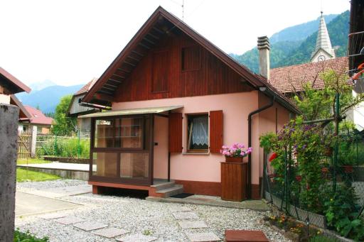 Charming House in Pontebba Mountain View Enclosed Garden - Housity