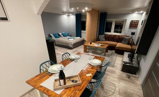 Apartamenty Pod Uwalonym Dębem - Housity