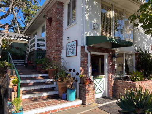 Carmel Garden Inn - Housity