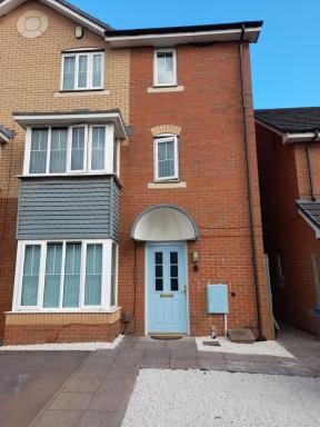 Glorious BnB Longbridge - Housity