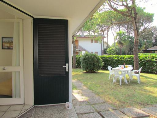 Villa in Bibione Pineda - A Beach Place Included by Beahost Rentals - Housity