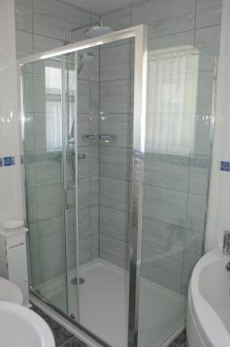 Nanis - Housity