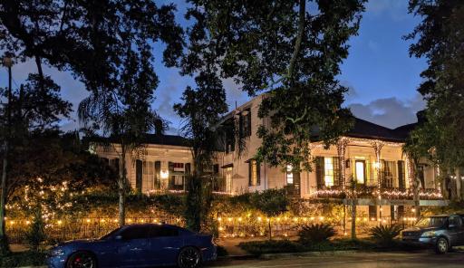 The Esplanade Guesthouse Mansion - Housity