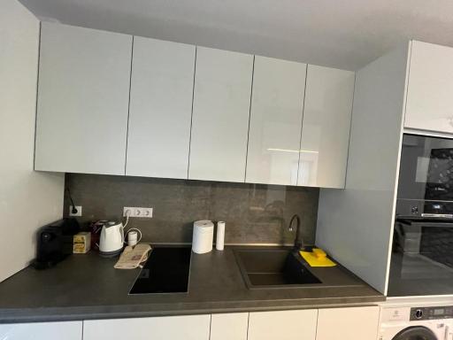 Adina Apartament - Housity
