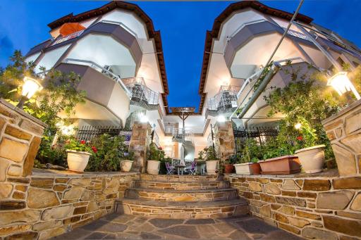 Sky Hotel - Housity