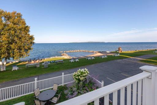Baymont by Wyndham St. Ignace Lakefront - Housity