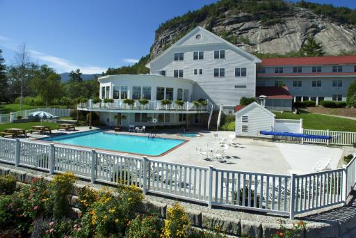 White Mountain Hotel and Resort - Housity