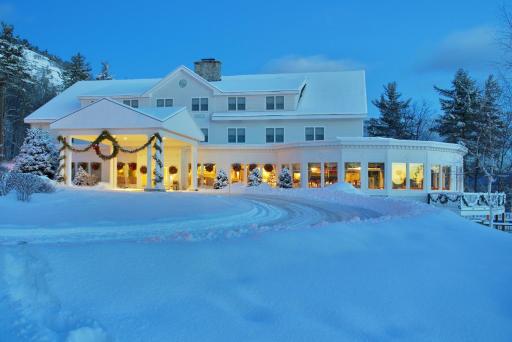 White Mountain Hotel and Resort - Housity