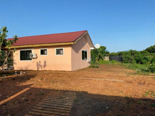 Oyibi New furnished house - Charming 3 Bedroom - Housity