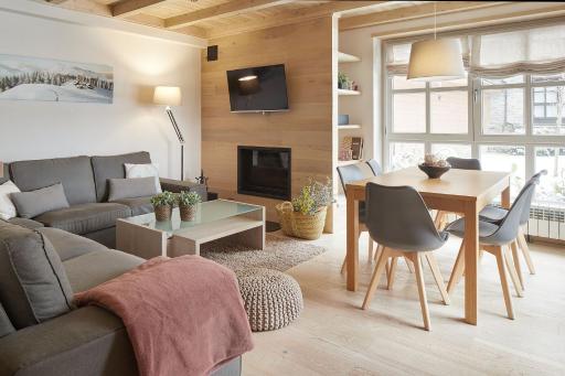 Val de Ruda Luxe 60 by FeelFree Rentals - Housity